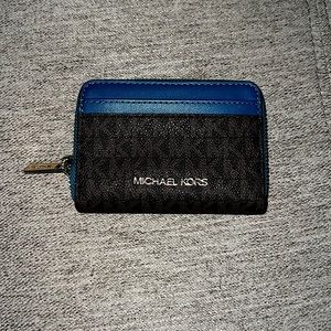 Michael Kors tiny zip wallet